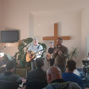 CHVÁLY S KAPELOU TIMOTHY