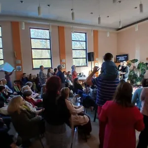 CHVÁLY S KAPELOU TIMOTHY